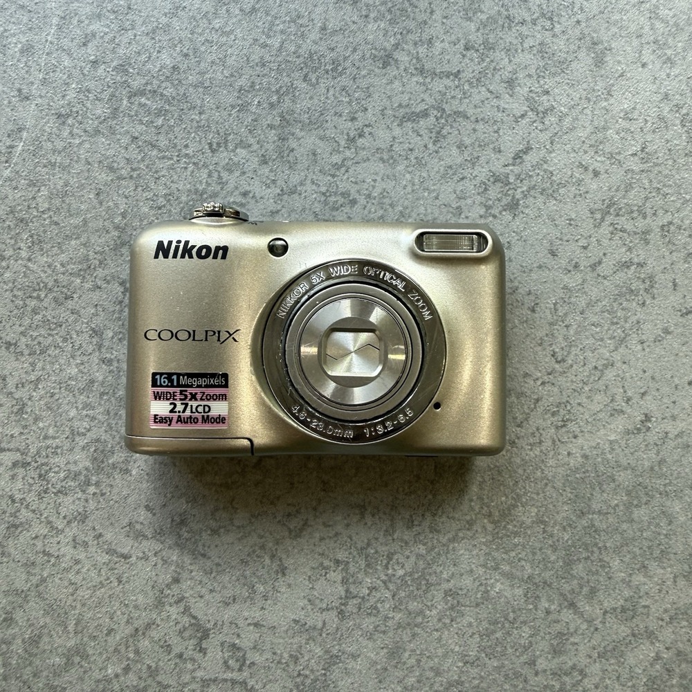 Nikon Coolpix L27 16.1MP Digital Camera Silver For Parts READ
